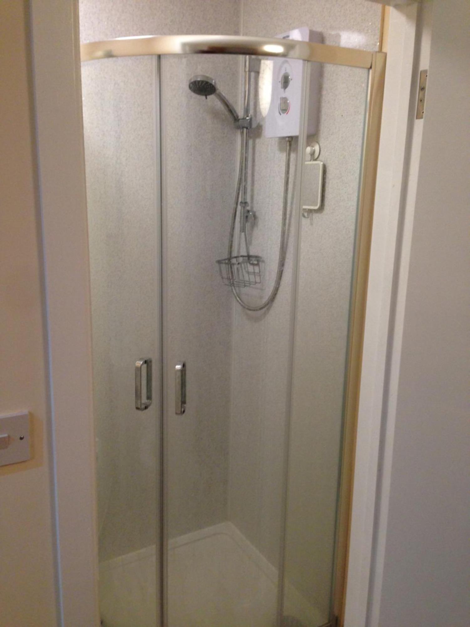 Hotel Aster House Milton  Esterno foto
