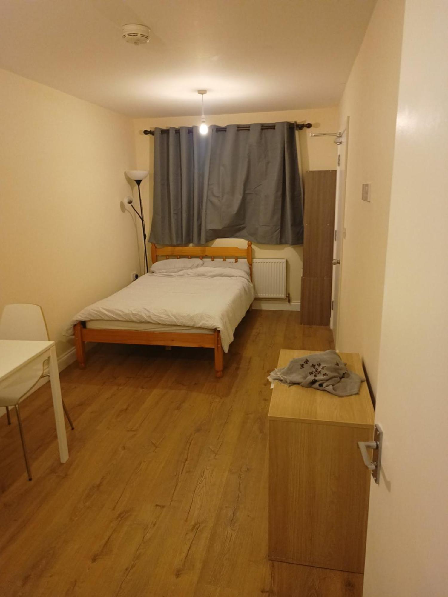 Hotel Aster House Milton  Esterno foto