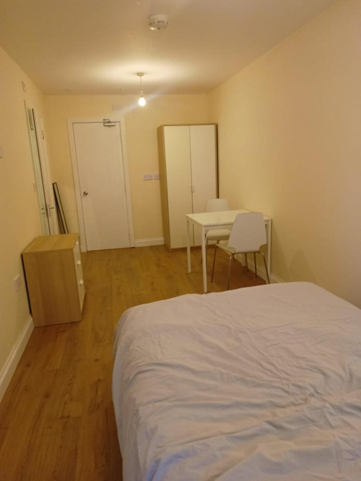 Hotel Aster House Milton  Esterno foto